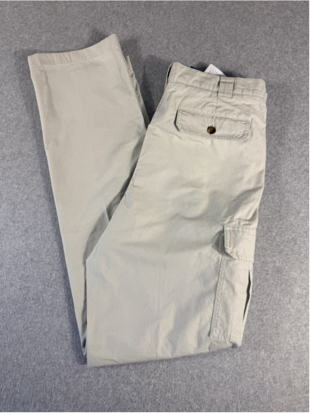 L.L. Bean Cargo Pants Mens 32x34 Classic Fit Khaki Hiking Outdoor NWT